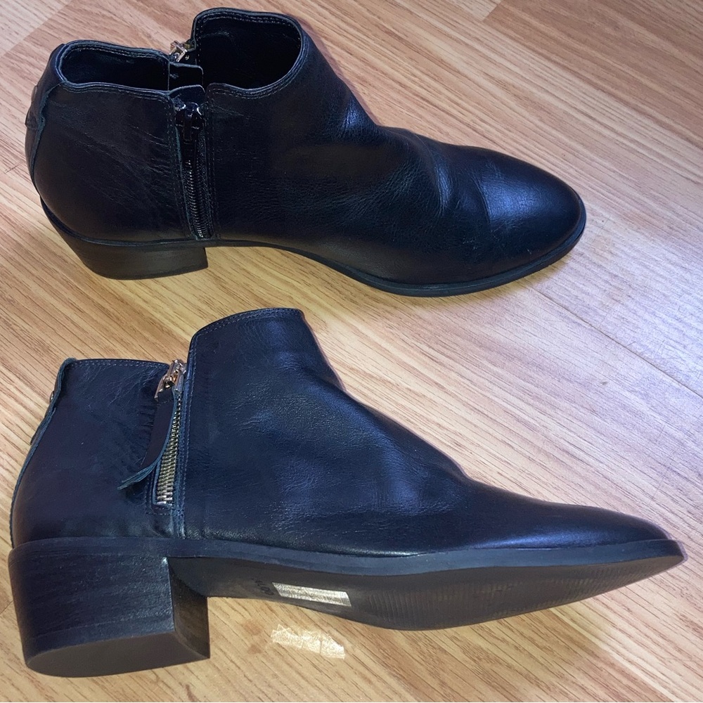 Aldo Leather Black Heeled Chelsea Boots Booties Side Zip sz 8